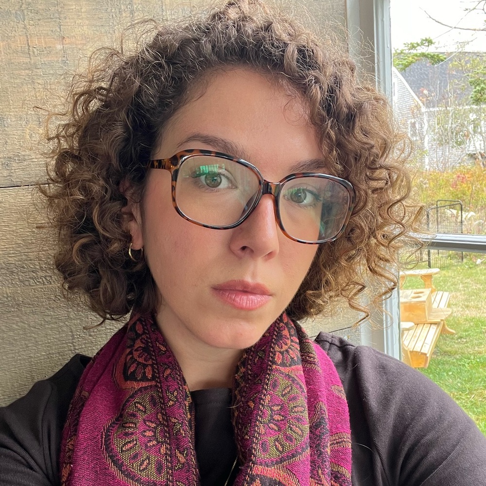 Meet your Posher, Hannah